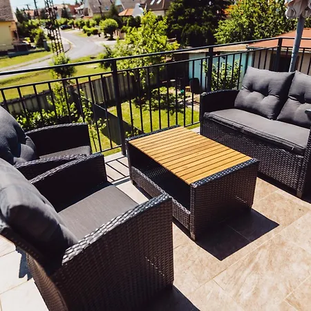 Apartment Poker Apartmanhaz *