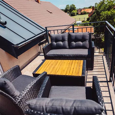 Poker Apartmanhaz * Balatonlelle