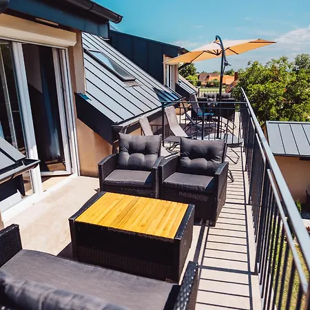 Poker Apartmanhaz