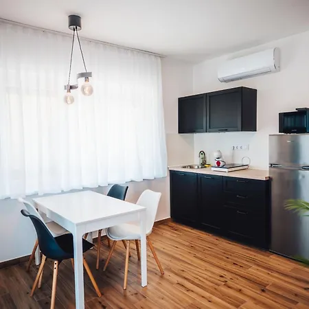 Poker Apartmanhaz Apartment Balatonlelle