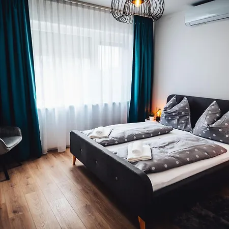 Poker Apartmanhaz Apartment *