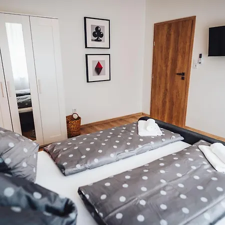 Poker Apartmanhaz